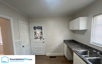 2143 Vollintine Ave in Memphis, TN - Building Photo - Building Photo