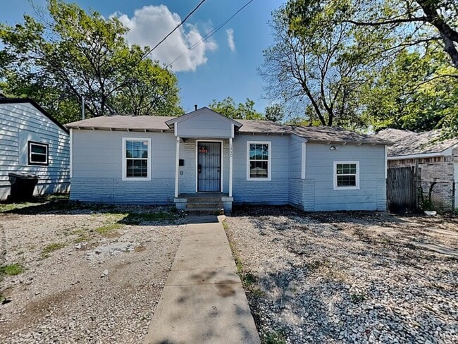 property at 1330 Marfa Ave