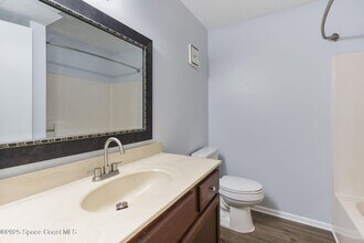 2101 Forest Knoll Dr NE, Unit 1-206 in Palm Bay, FL - Building Photo - Building Photo
