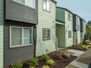West End Apartments in Beaverton, OR - Foto de edificio - Building Photo