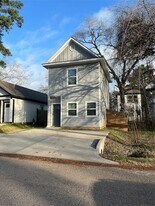 10978 Maywood St in Willis, TX - Building Photo