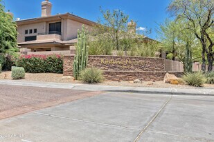 15240 N Clubgate Dr in Scottsdale, AZ - Building Photo
