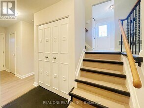 48 Lionel Heights Crescent in Toronto, ON - Building Photo - Building Photo