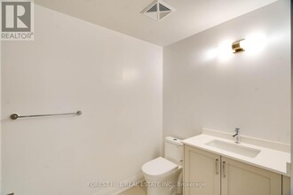 20-17020 Gatineau Dr in Vaughan, ON - Building Photo - Building Photo