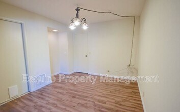 1300 Gina Dr in Oxnard, CA - Building Photo - Building Photo