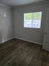 5706 Willis Ave in Los Angeles, CA - Building Photo - Building Photo