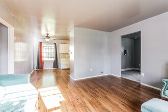 7730 Darnay Dr in Houston, TX - Building Photo - Building Photo