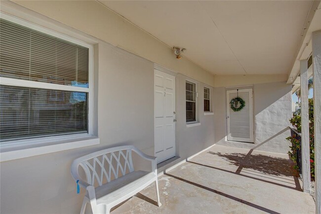 144 175th Ave E in Redington Shores, FL - Building Photo - Building Photo