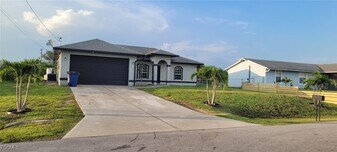 3916 13th St SW in Lehigh Acres, FL - Building Photo