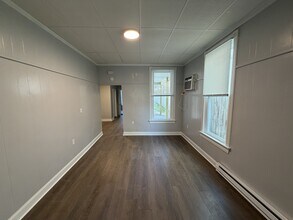 223 W North St, Unit 223 #1 in Waynesboro, PA - Building Photo - Building Photo