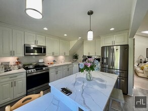 Marlene Drive in Syosset, NY - Building Photo - Building Photo