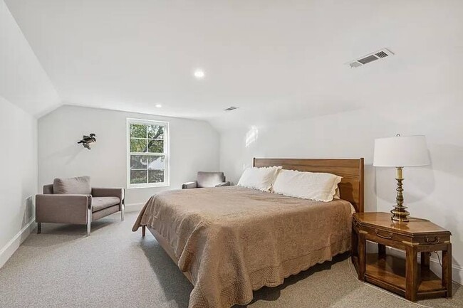 2020 Lakeland Dr in Dallas, TX - Building Photo - Building Photo