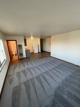 4611 W National Ave in Milwaukee, WI - Foto de edificio - Building Photo