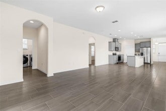 11150 Sound Shr Dr in Winter Garden, FL - Building Photo - Building Photo