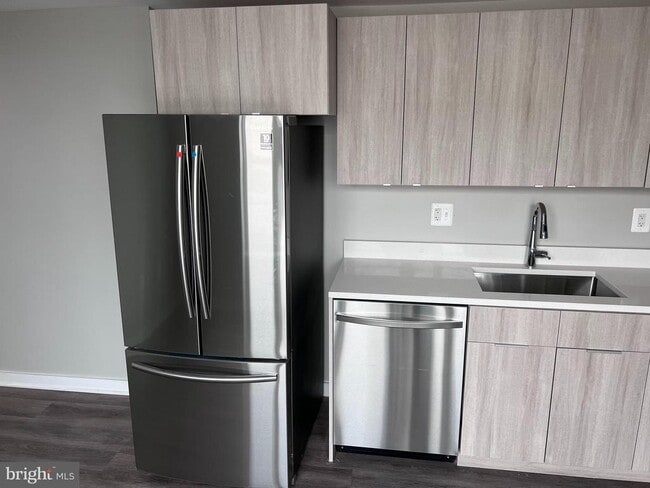 622 Girard St NE in Washington, DC - Building Photo - Building Photo