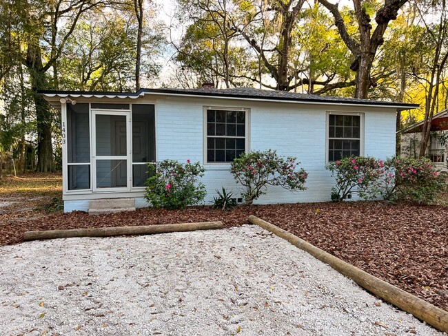 property at 1403 NW 6th Pl