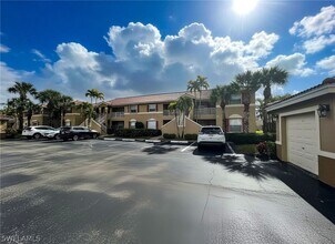 6650 Huntington Lakes Cir in Naples, FL - Building Photo - Building Photo
