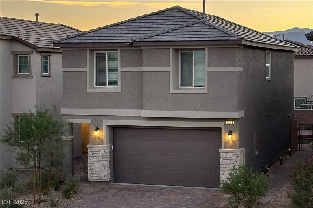 7203 Stockton Dunes St in North Las Vegas, NV - Building Photo