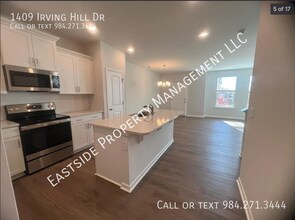 1409 Irving Hl Dr in Knightdale, NC - Building Photo - Building Photo