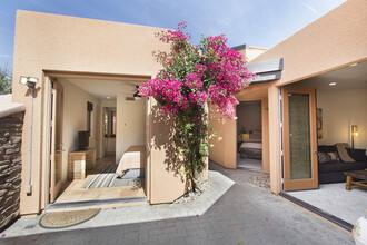50135 Cam Privado in La Quinta, CA - Building Photo - Building Photo