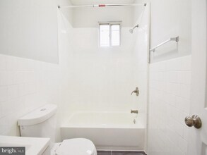 1637 Gwynns Falls Pkwy-Unit -Duplicate of Apt 201 in Baltimore, MD - Building Photo - Building Photo