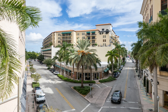 10 Giralda Ave in Coral Gables, FL - Building Photo - Building Photo