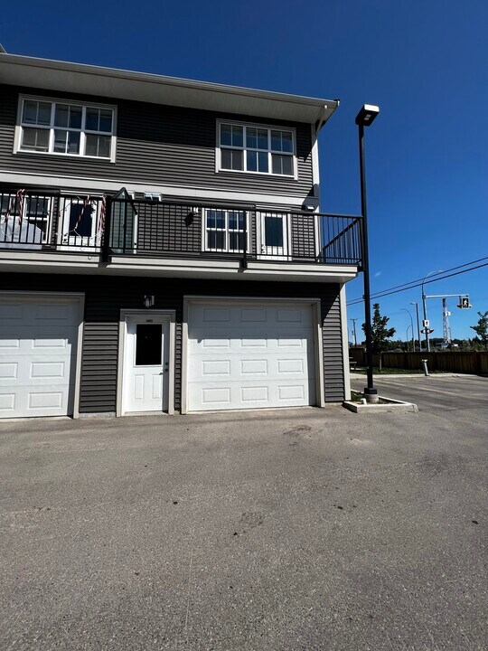 11703-11102 102 St in Fort St John, BC - Building Photo