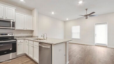 1651 Caleigh Ct in Lynn Haven, FL - Building Photo - Building Photo