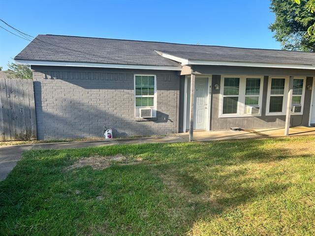 property at 412 Conveyor Dr