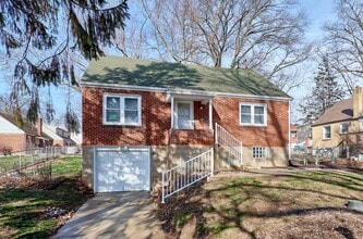 8601 Belhaven Dr in St. Louis, MO - Building Photo - Building Photo
