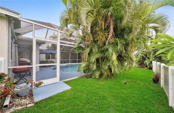 3107 SW 15th Ave in Cape Coral, FL - Building Photo - Building Photo