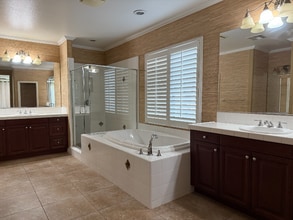 13652 Perry Ann Cir in Corona, CA - Building Photo - Building Photo