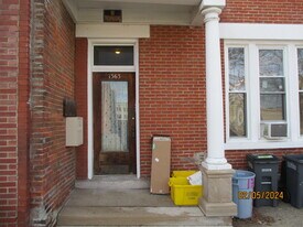 1363 Iowa St, Unit #3 in Dubuque, IA - Building Photo