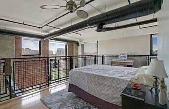 3110 Thomas Ave, Unit 541 in Dallas, TX - Building Photo - Building Photo