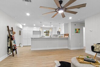 15529 Pine St in Santa Fe, TX - Building Photo - Building Photo