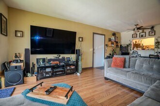 13917 SW 90th Ave in Miami, FL - Building Photo - Building Photo