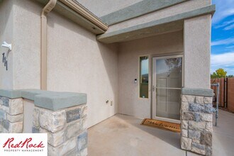 711 S Malorie Wy in Ivins, UT - Building Photo - Building Photo