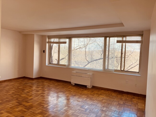 property at 4000 Tunlaw Rd NW