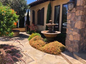 3658 Buena Vista St in San Diego, CA - Building Photo - Building Photo