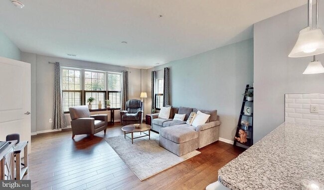 7075 Darbey Knoll Dr in Gainesville, VA - Building Photo - Building Photo