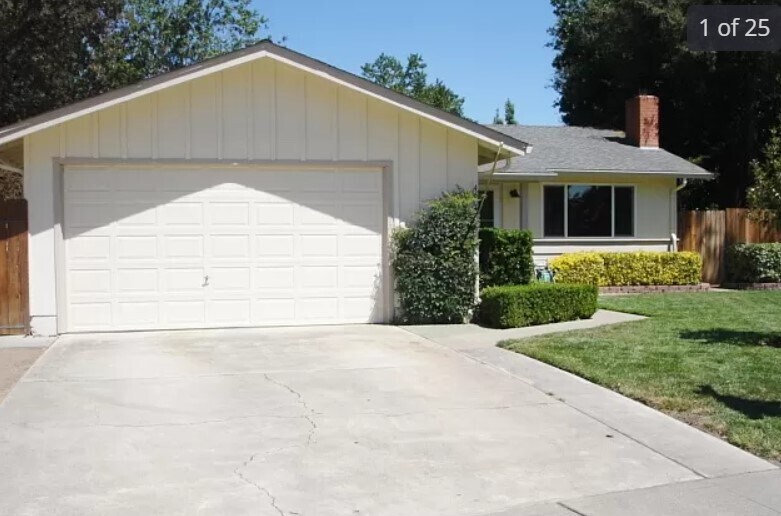 4608 Mark Twain Pl in Stockton, CA - Foto de edificio