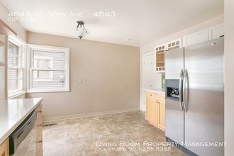 4643 NE 38th Ave-Unit -4643 in Portland, OR - Building Photo - Building Photo