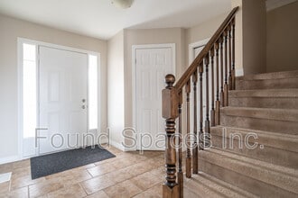 104 Davinci Blvd in Hamilton, ON - Building Photo - Building Photo