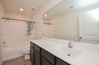 2037 Mule Ridge Dr in Katy, TX - Foto de edificio - Building Photo