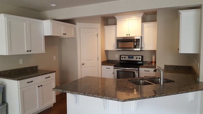 6220 S 1525 E in South Ogden, UT - Building Photo - Building Photo
