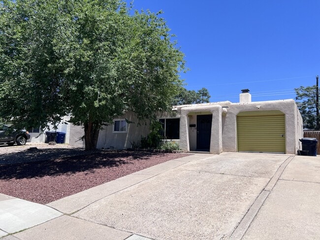 property at 1512 Hoffman Dr NE