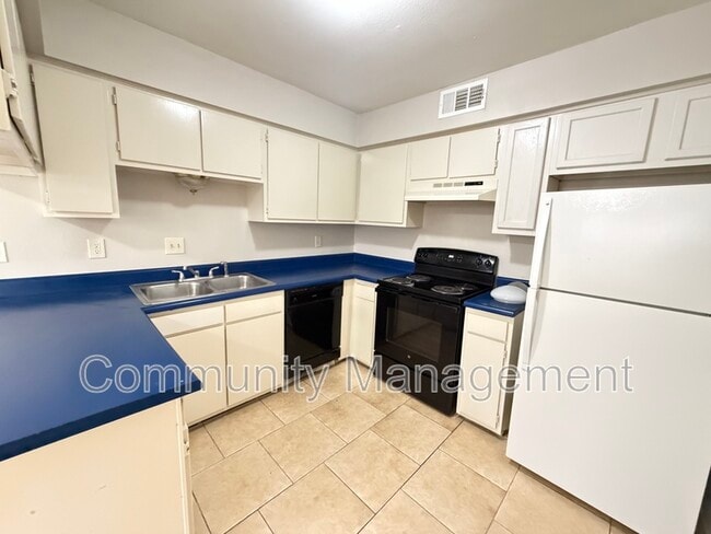3417 King Bradford Dr in Baton Rouge, LA - Building Photo - Building Photo
