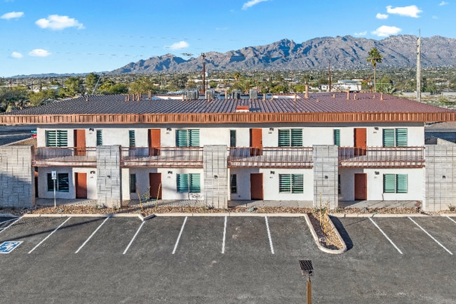 3820 E Fort Lowell Rd