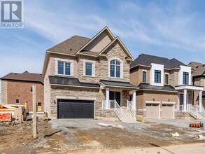114 Seguin St in Richmond Hill, ON - Building Photo - Building Photo