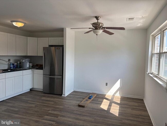 3314 S Keswick Terrace in Philadelphia, PA - Building Photo - Building Photo